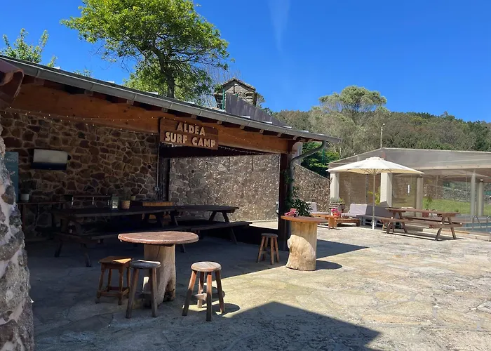 Aldea Surf Camp * Vilela de Nemina