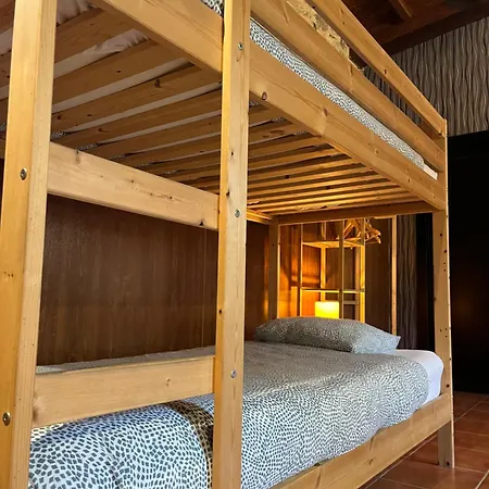 Bed & Breakfast Aldea Surf Camp