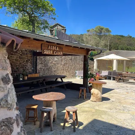 Aldea Surf Camp Bed & Breakfast Vilela de Nemina