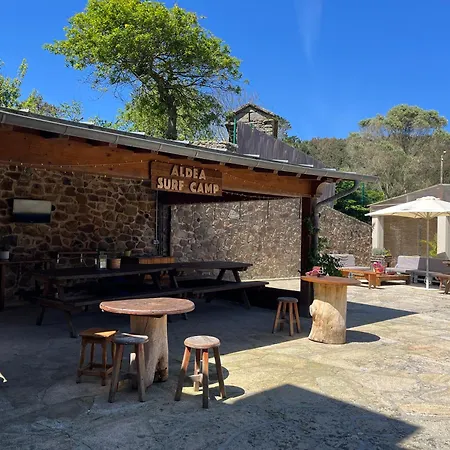 Bed & Breakfast Aldea Surf Camp Vilela de Nemina